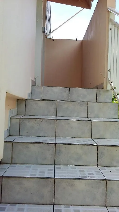 Apartment Studio Charmant Avec Vue Sur Le Jardin A Fort De France 22 M² Martinique